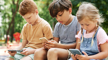 Podcast Episode 32: Is screen time impacting children's physical and mental health? - with Dr Aric Sigman