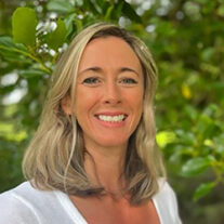 Laura Kerr